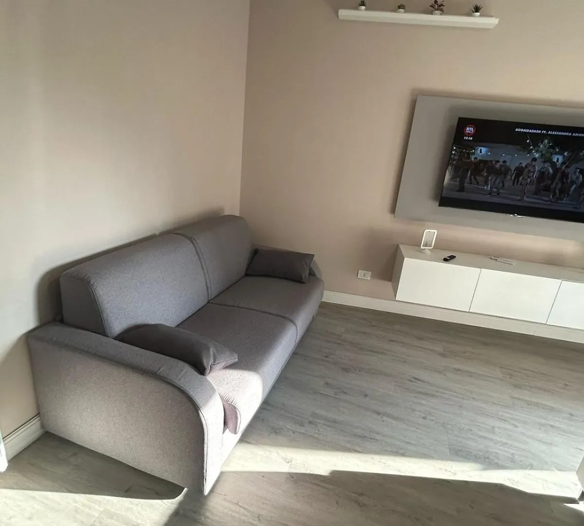 Work & Relax Home Milano 0*, Милан